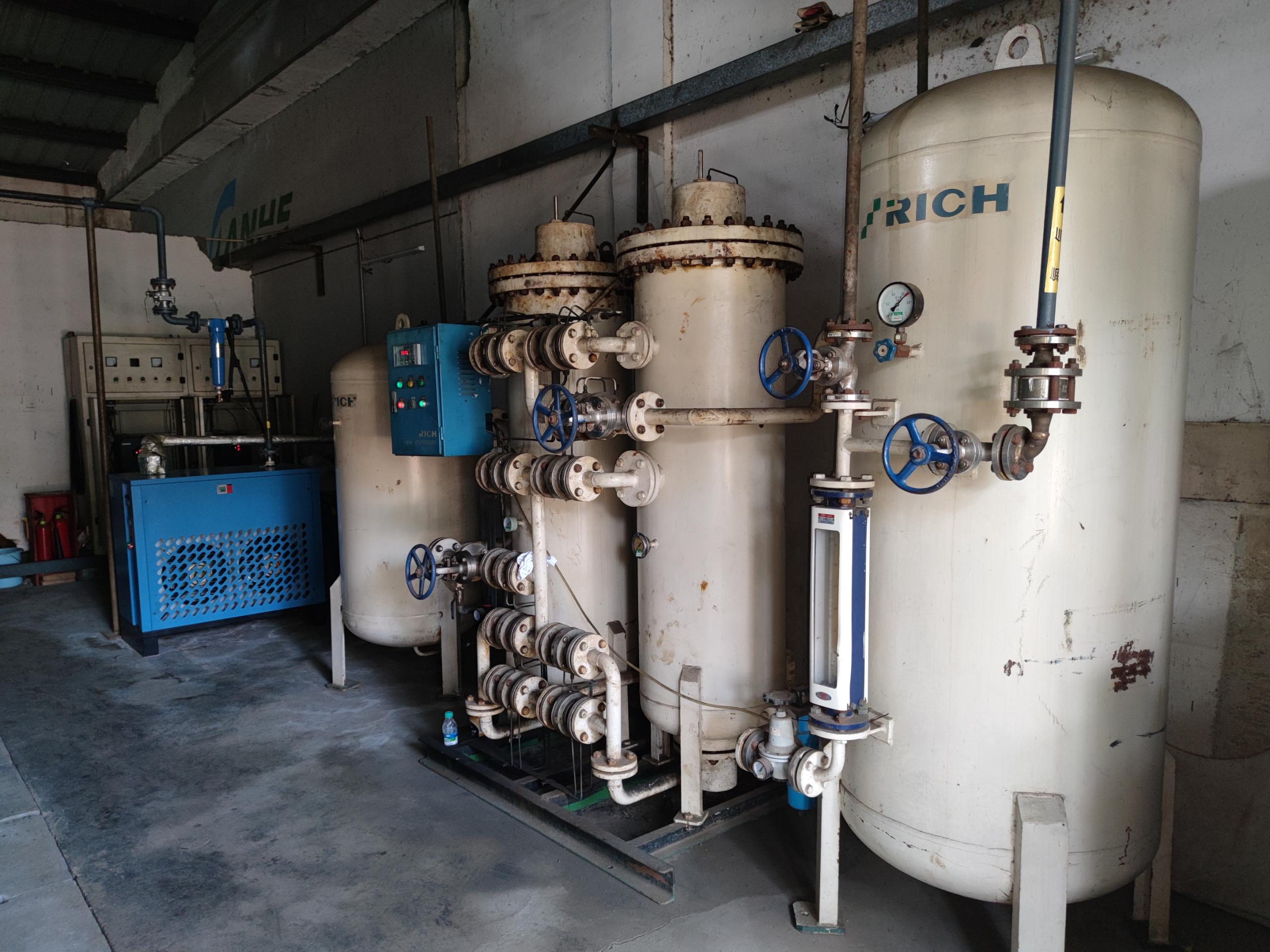 瑞氣制氮機(jī)穩(wěn)定運行18年，醫(yī)藥化工生產(chǎn)加速器